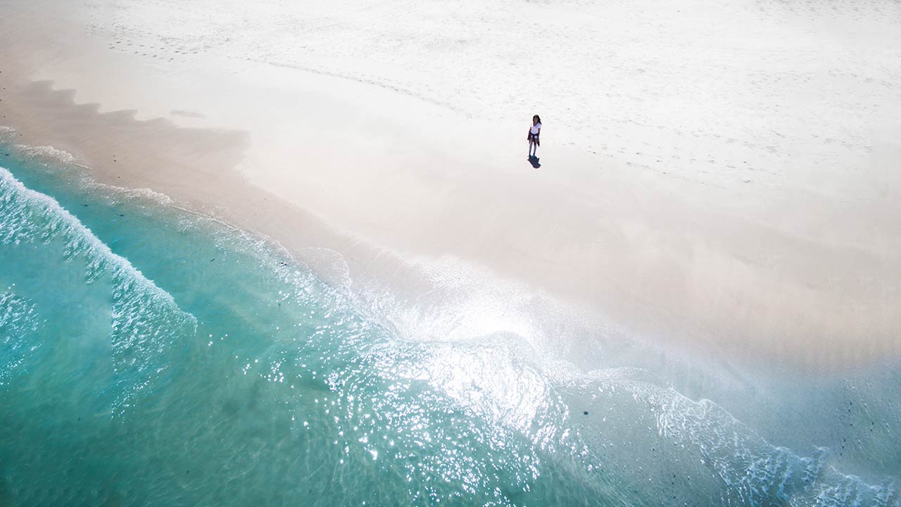 Visão aérea da praia.