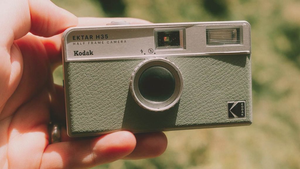 Câmera Kodak Ektar H35
